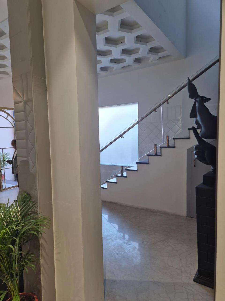 Hotel Adsan Heights Gajraula Bagian luar foto